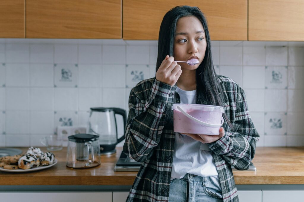 How to Use Breathwork to Break the Cycle of Emotional Eating